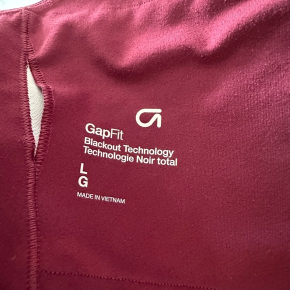 Gap fit sports bra, red, medium support. Like new! - Picture 3 of 3